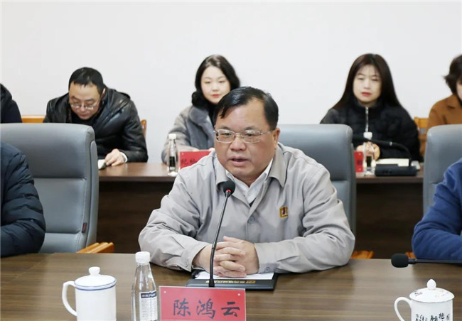 市國(guó)資委黨委書記、主任朱平生帶隊(duì)走訪慰問城投集團(tuán)
