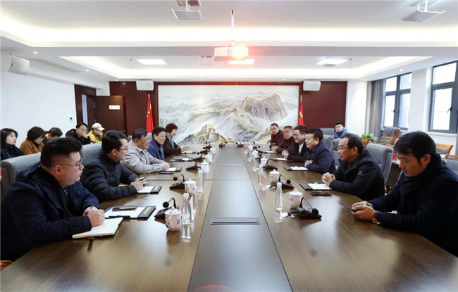市國(guó)資委黨委書記、主任朱平生帶隊(duì)走訪慰問城投集團(tuán)